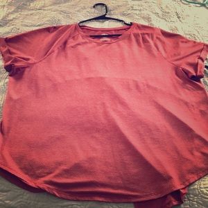 Women’s active wear shirt